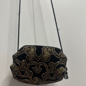 Magid Vintage Hand-Beaded Velvet Evening Bag – Black & Gold ✨